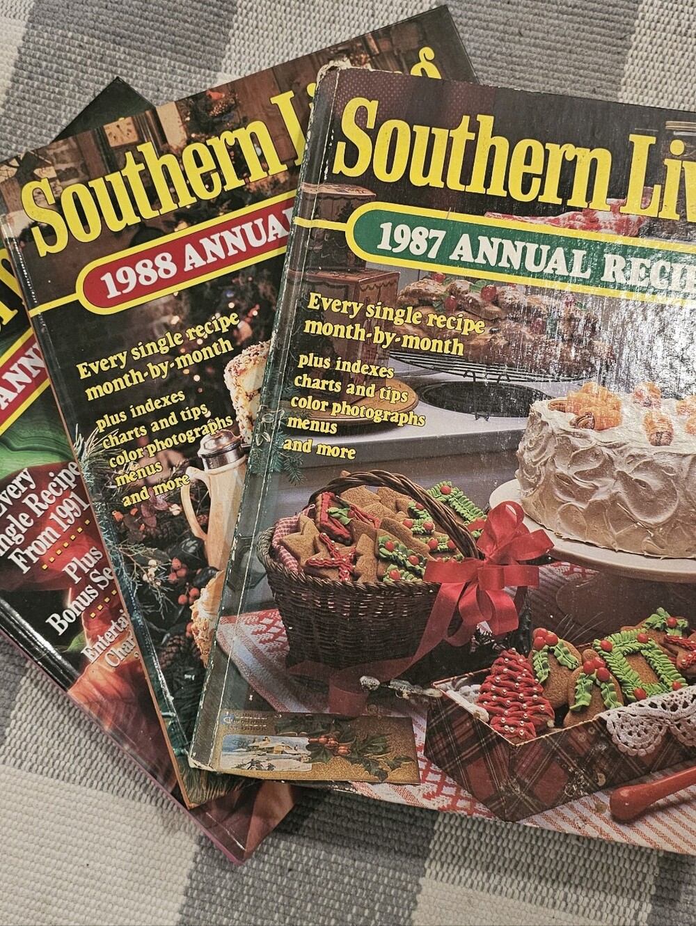 Vintage Southern Living Annual Recipes Cookbooks Set /3. Classics.